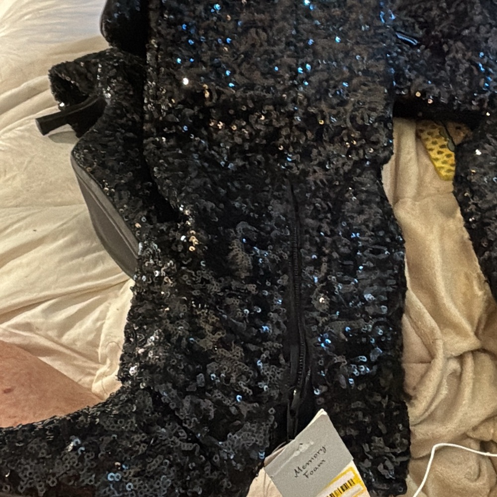A New Day Black Sequin boots 3 1/2 heals zipper on side NO BOX 7, 7.5, 8, 8.5  9